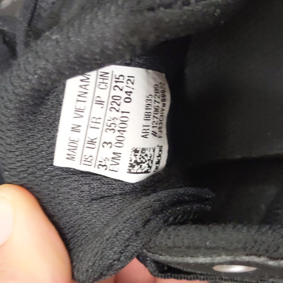 Adidas Outdoor Boy's Terrex Ax2r Hiking Boot - Picture 2 of 5